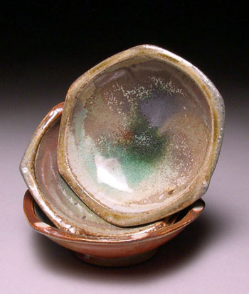 Pot R09 by Mark Peters